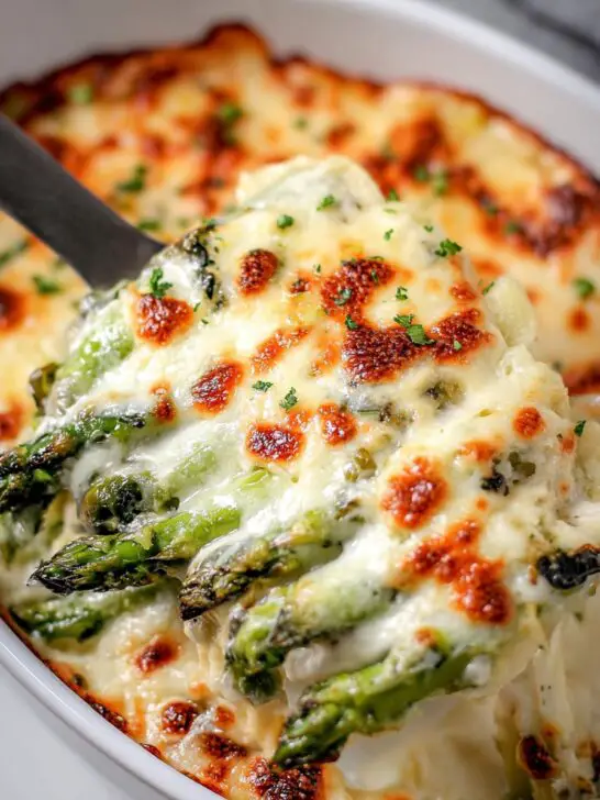 Gratin d’asperges au fromage.
